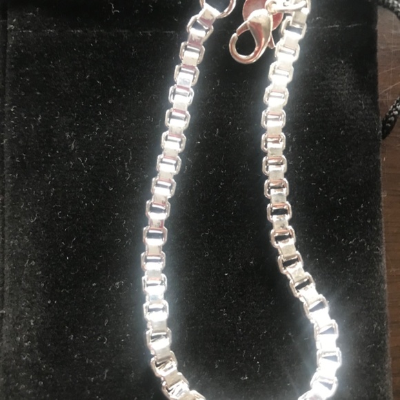 Silver Coated Square Link Bracelet Brand New - Picture 2 of 3